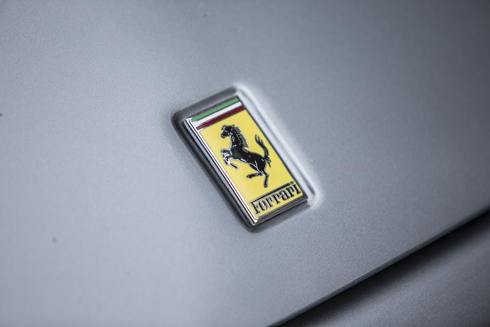 1998 Ferrari 550 Maranello Coup&#233;  Chassis no. ZFFZR49B000111707
