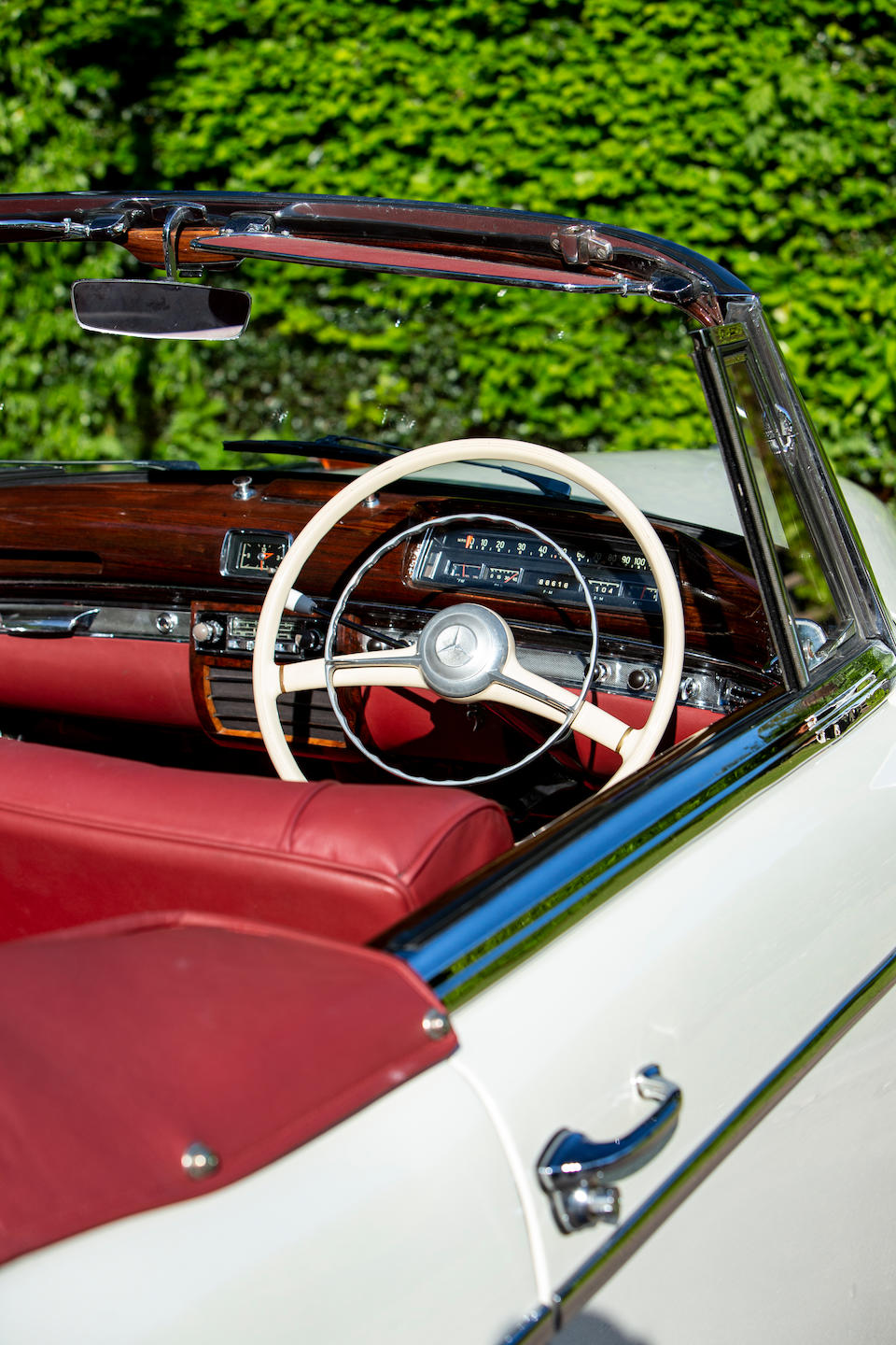 1957 Mercedes-Benz 220 S 'Ponton' Cabriolet  Chassis no. 180.030N-75-09774