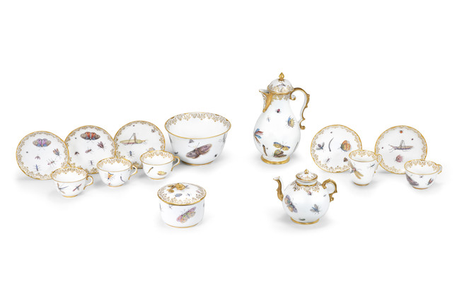 An exceptional Capodimonte porcelain tea and coffee service, circa 1750 image 1