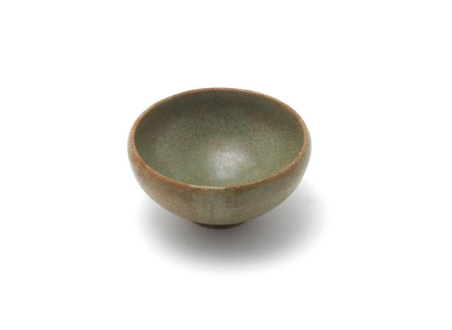 A small green 'Jun' ware bowl Song-Yuan Dynasty