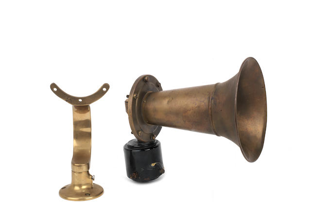 An electric Klaxon horn by Klaxon Ltd of 36 Blandford St. London W1,   ((2))