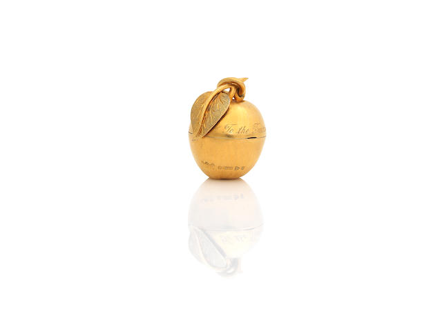 A Gold Vinaigrette or Pill Box Formed as an Apple marked: 9, .375, by John William Barrett, Chester, 1916