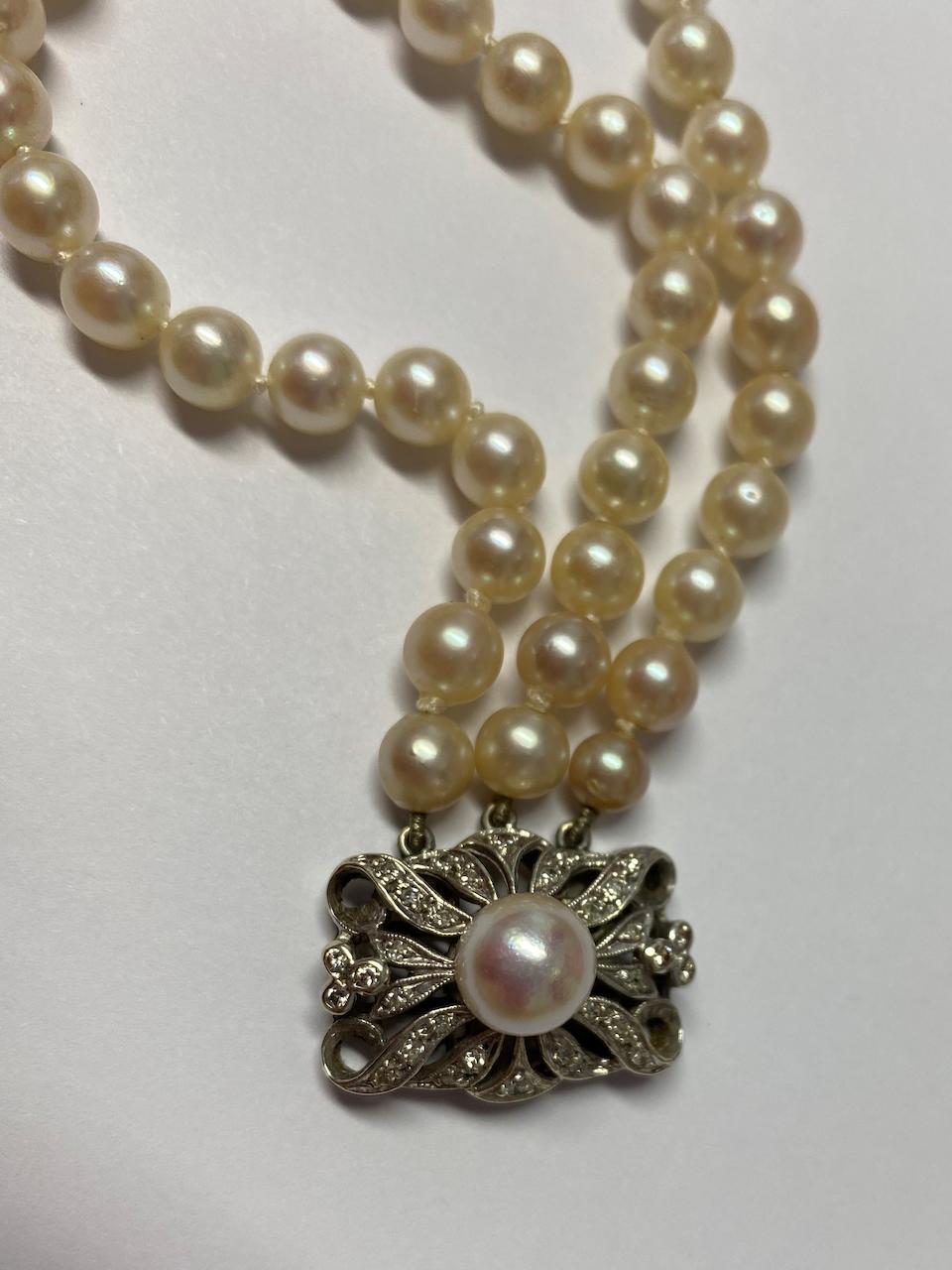 Bonhams : A cultured pearl necklace with diamond clasp