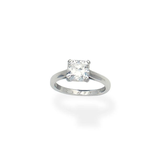 Graff: Diamond single-stone ring