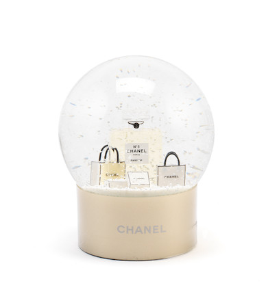 Bonhams : Chanel No 5 Snow Globe, Chanel, VIP gift, (Includes box)