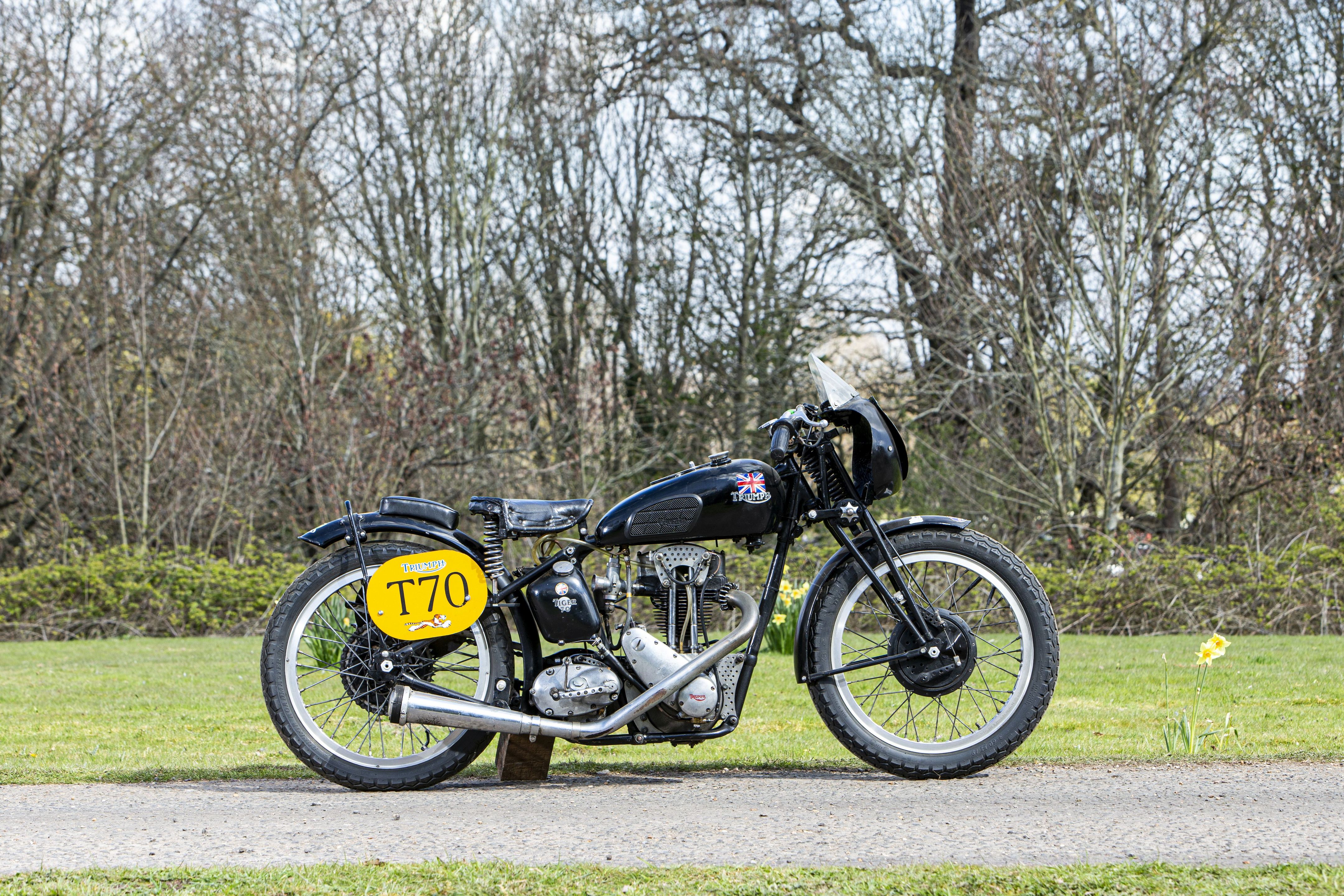 Bonhams Cars : c.1938 Triumph 249cc Model 2H Racing Motorcycle Frame no ...