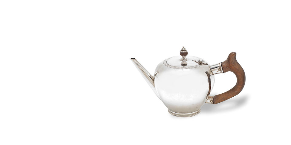 A George II Irish provincial silver bullet teapot William Clarke of Cork, Dublin 1728