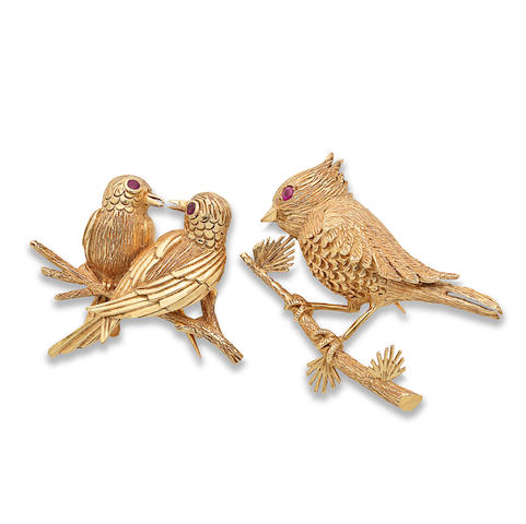 TWO RUBY-SET BIRD BROOCHES (2)