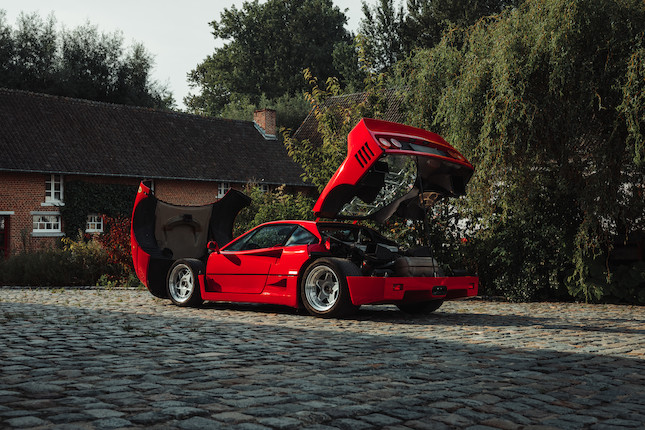 One owner from new,1989 Ferrari F40 Berlinetta  Chassis no. ZFFGJ34B000083620 image 10