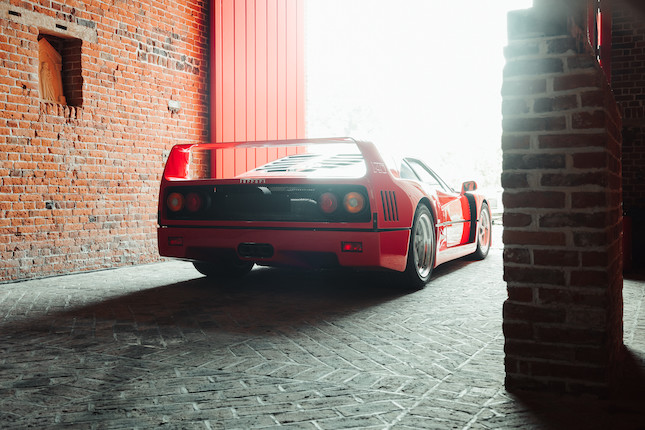 One owner from new,1989 Ferrari F40 Berlinetta  Chassis no. ZFFGJ34B000083620 image 4