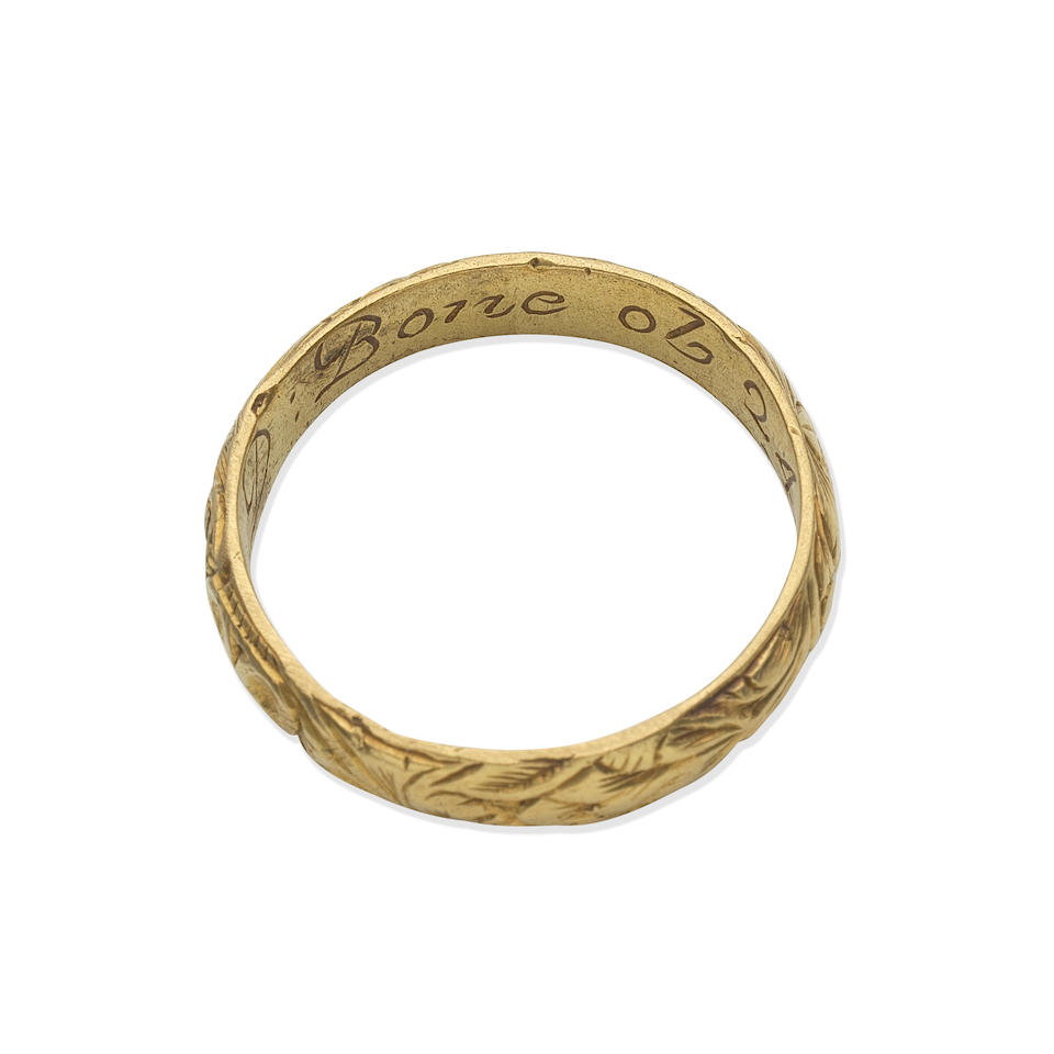 GOLD MEMORIAL RING, DATED 1708
