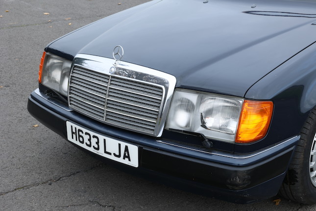1991 Mercedes-Benz  300E Saloon  Chassis no. DB1240302B442807 image 8