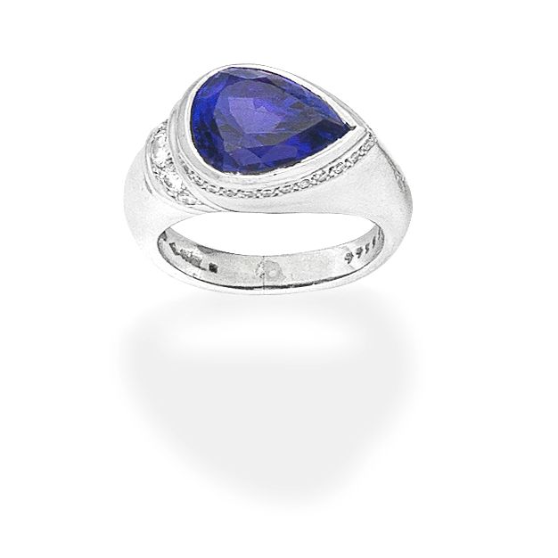 TANZANITE AND DIAMOND RING