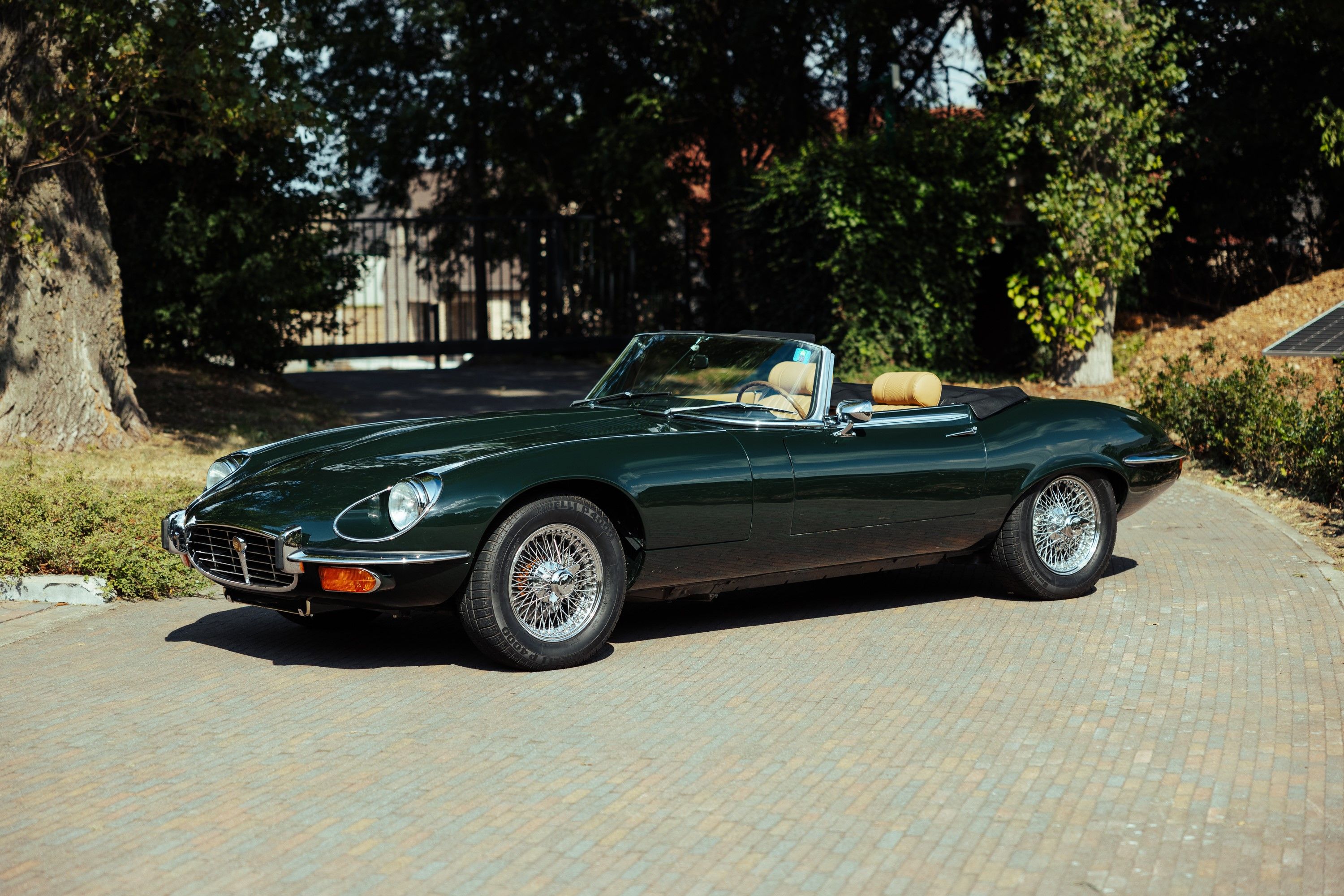1972 Jaguar E-Type Series 3 V12 Roadster — market value and price history