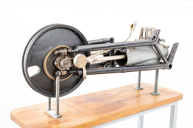 1894 Hildebrand & Wolfmüller cut-away engine display image 5