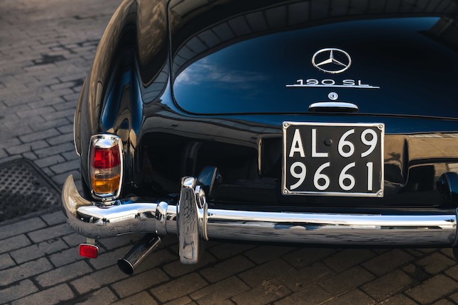 1962 Mercedes-Benz 190 SL Roadster with Hardtop  Chassis no. 121040-10-025641 Engine no. 121928-10-003417 image 15