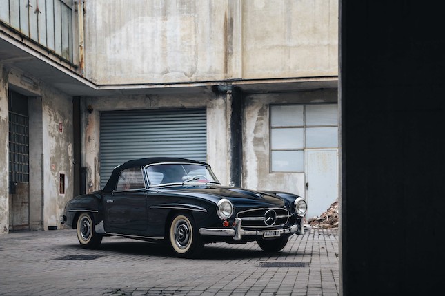 1962 Mercedes-Benz 190 SL Roadster with Hardtop  Chassis no. 121040-10-025641 Engine no. 121928-10-003417 image 4