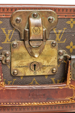 A Louis Vuitton suitcase 17 X 60 X 42 cm image 3