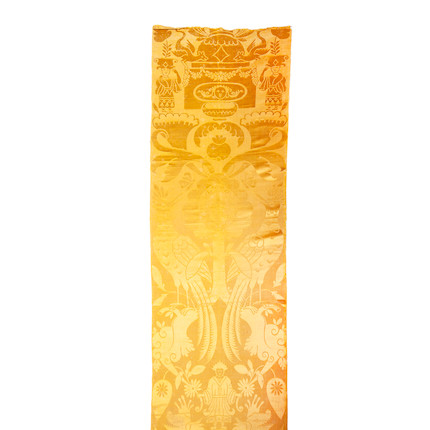 A length of yellow damask silk Circa 1720-1730, probably Dutch image 1