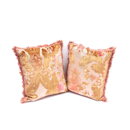 A pair of ciselé velvet cushions 19th century, French image 1