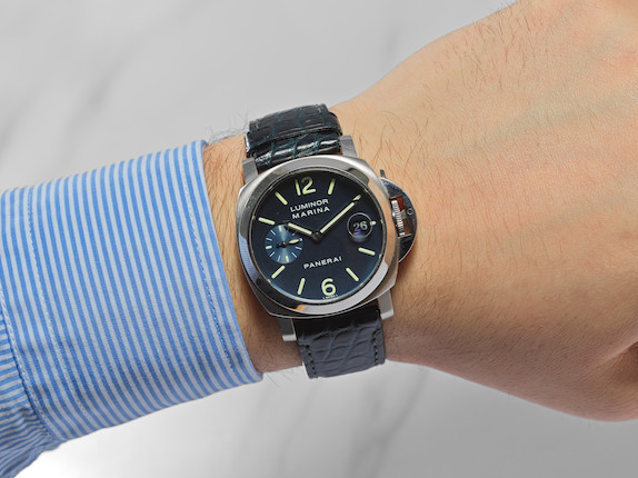Panerai. Montre bracelet en acier avec date mouvement automatique Panerai. A stainless steel automatic calendar wristwatch   Luminor Marina, Ref PAM00119, H257/700, Circa 2020 image 2