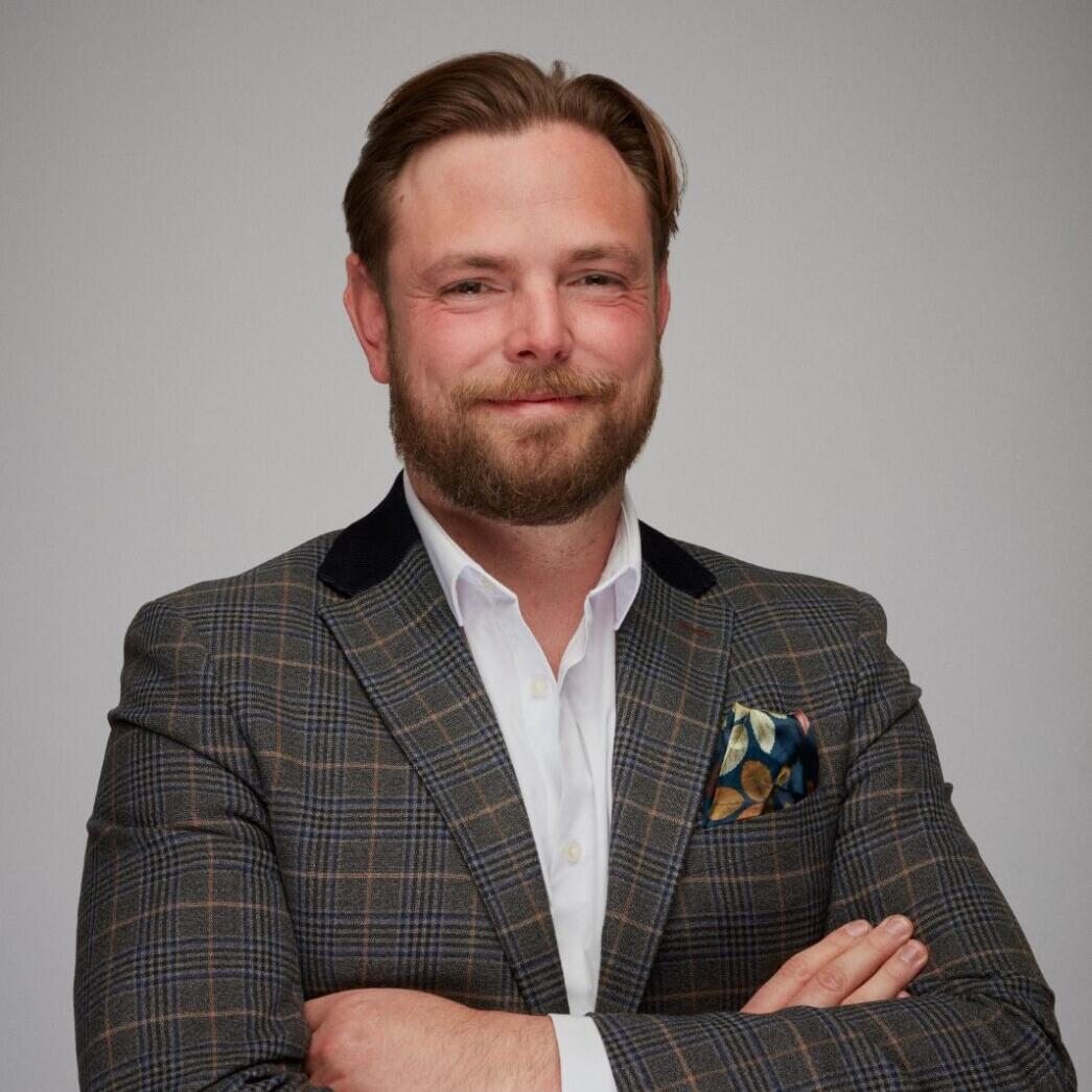 Bonhams Andrew Barrett