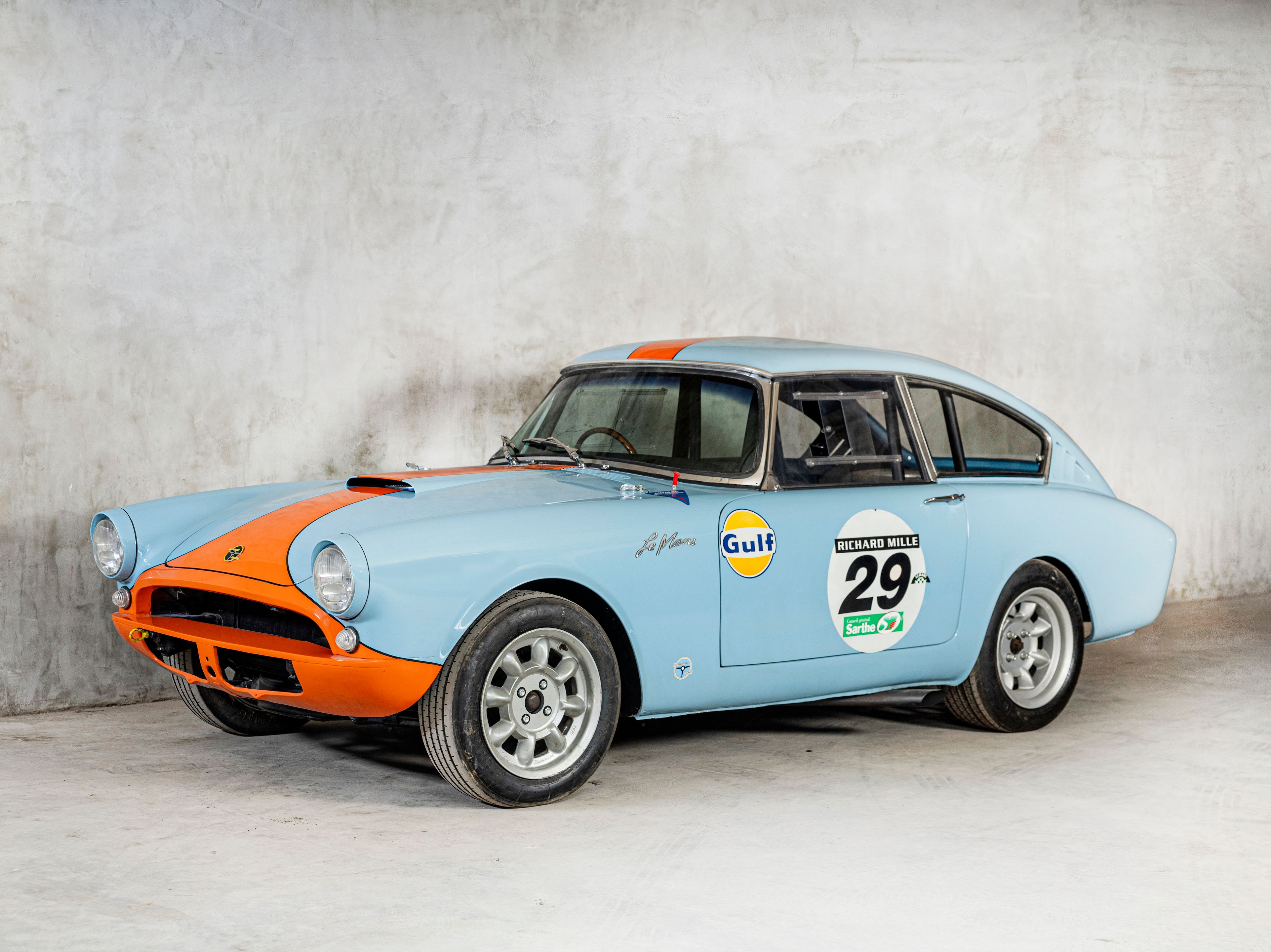 B9110308