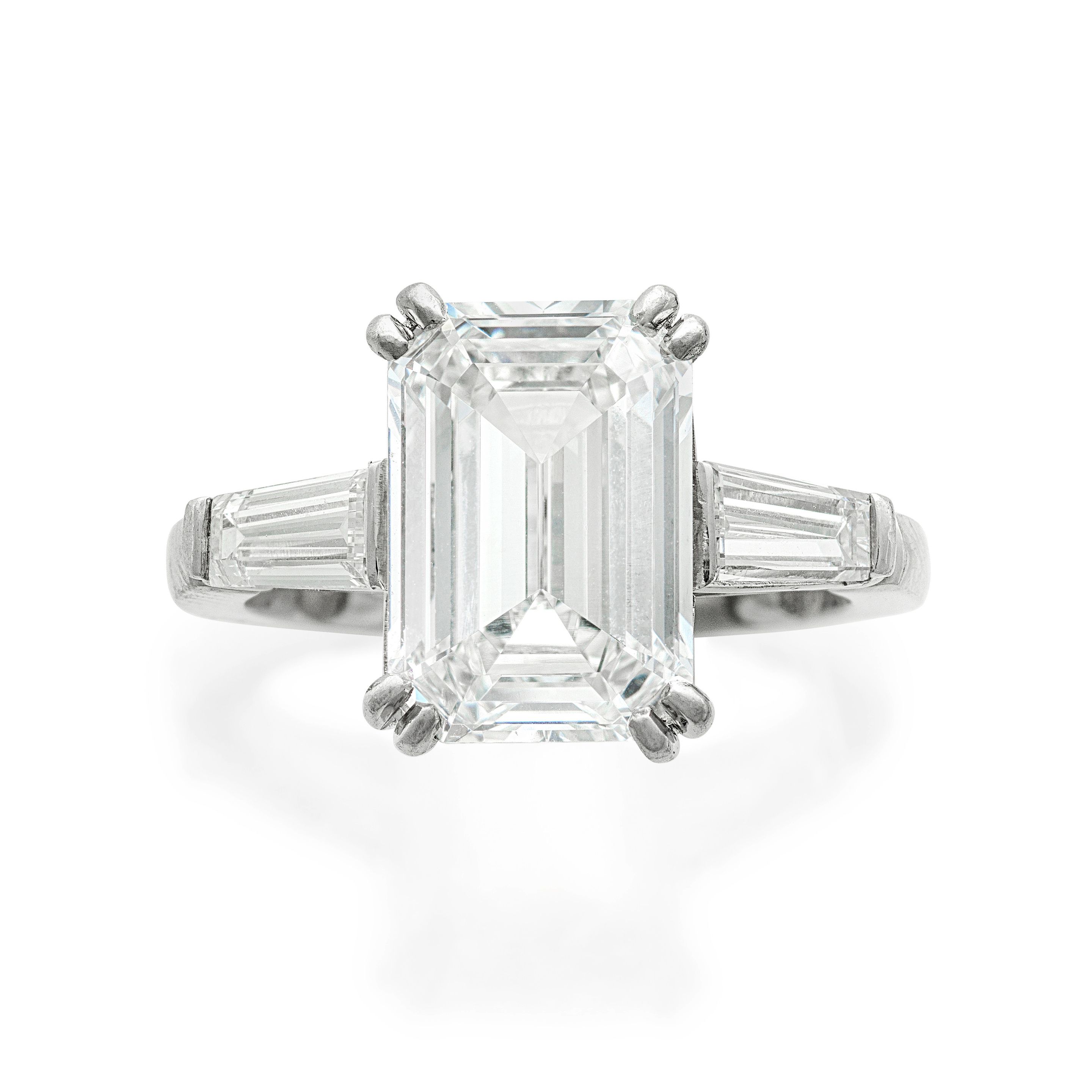 DIAMOND SINGLE-STONE RING, 2017