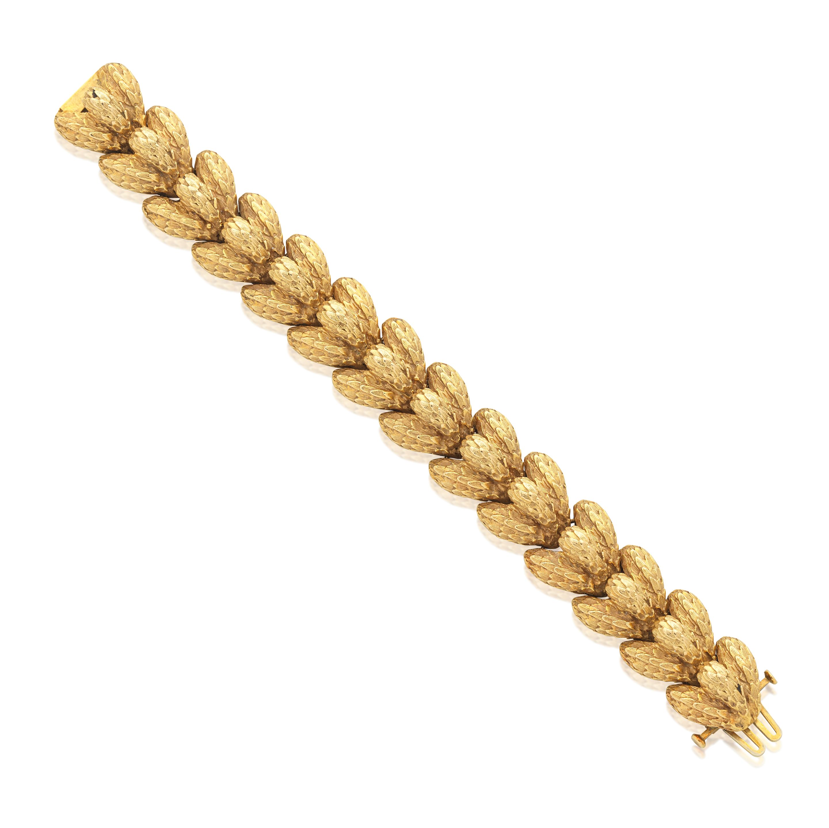 BRACELET