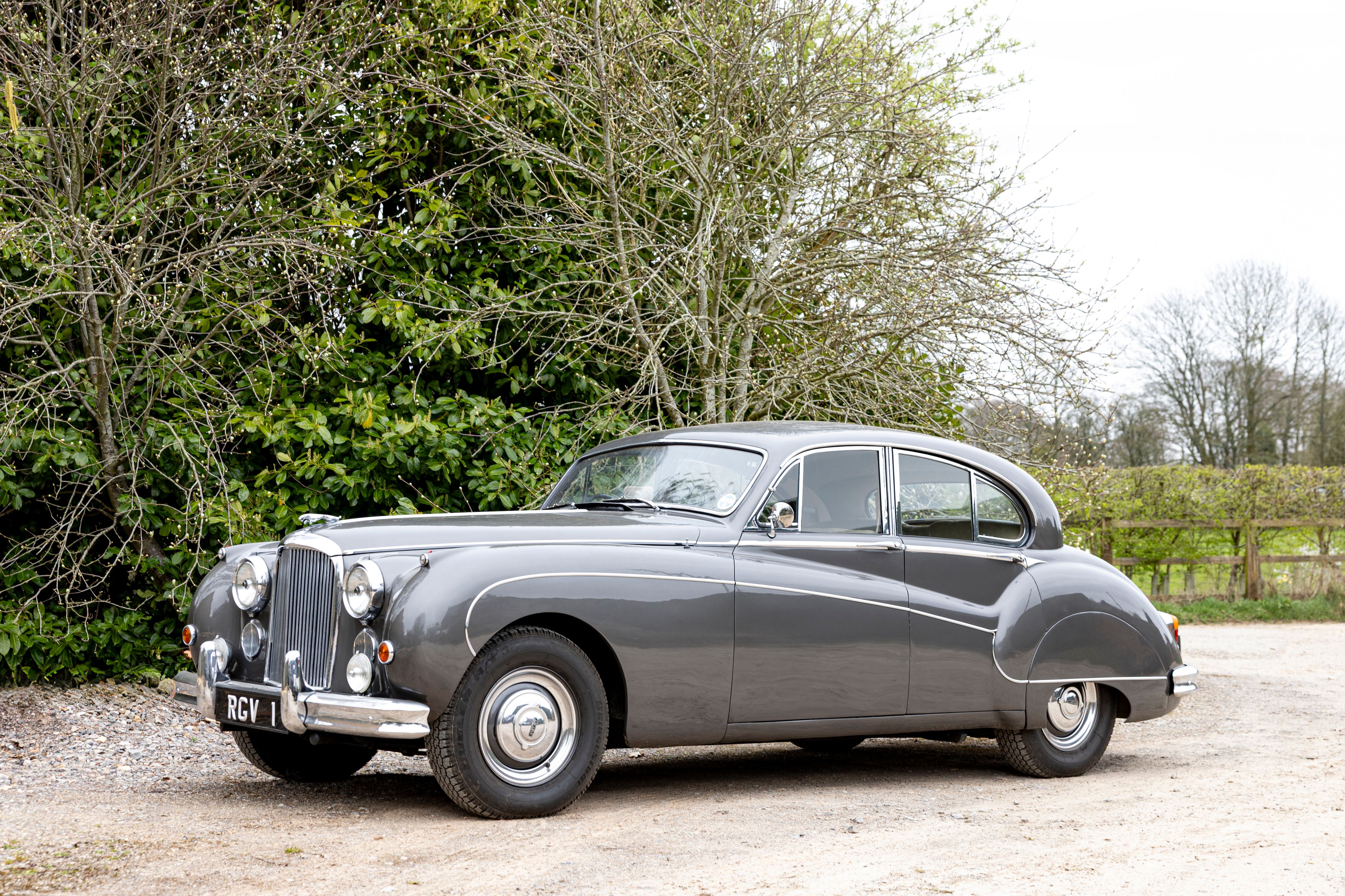 1961 Jaguar Mark IX Saloon