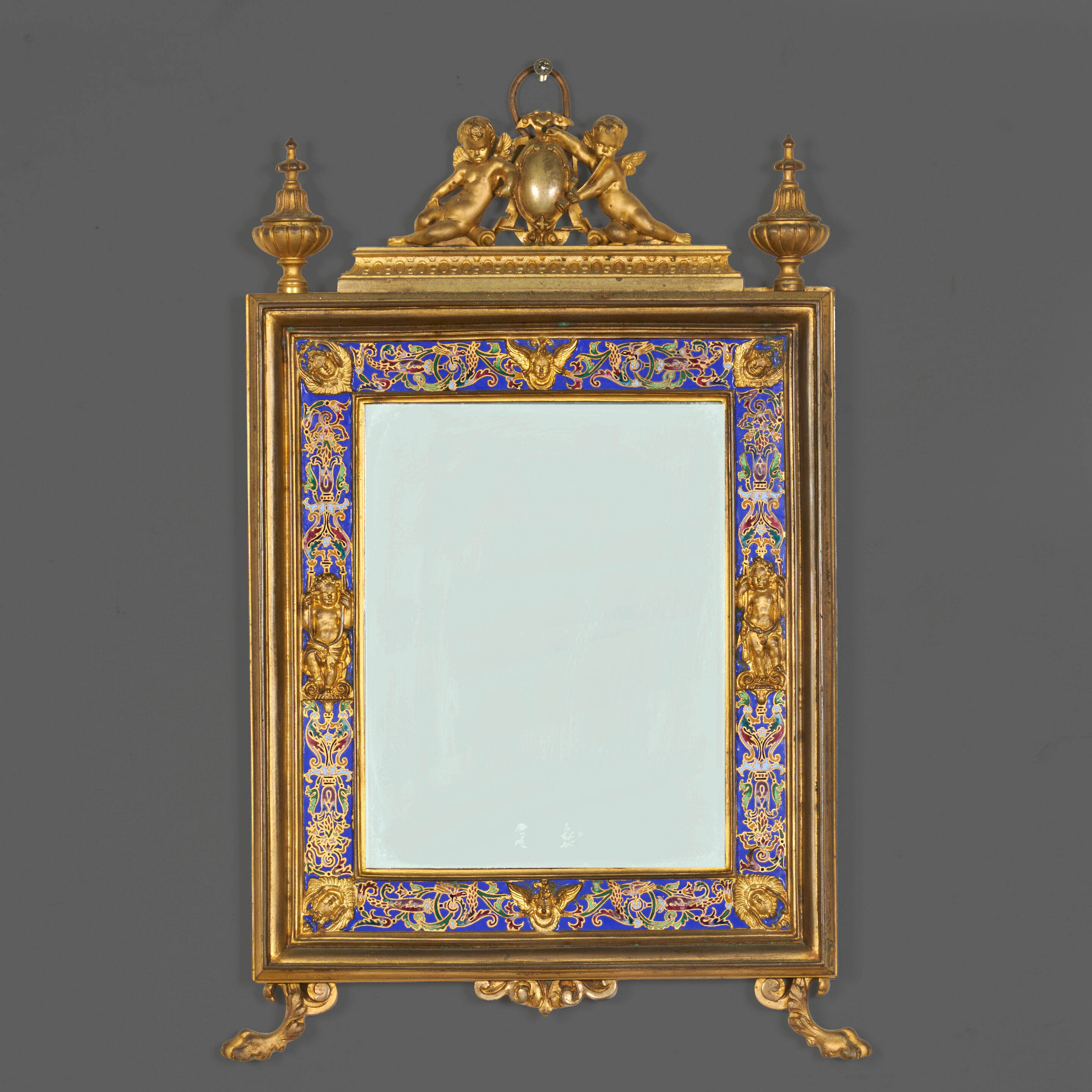 Miroir en bronze doré et émaux cloisonné attribué à Alphonse Giroux de la seconde patie du XIXe siècle A mirror in gilt-bronze and cloisonné enamel attributed to Alphonse Giroux, second half of the 19th century