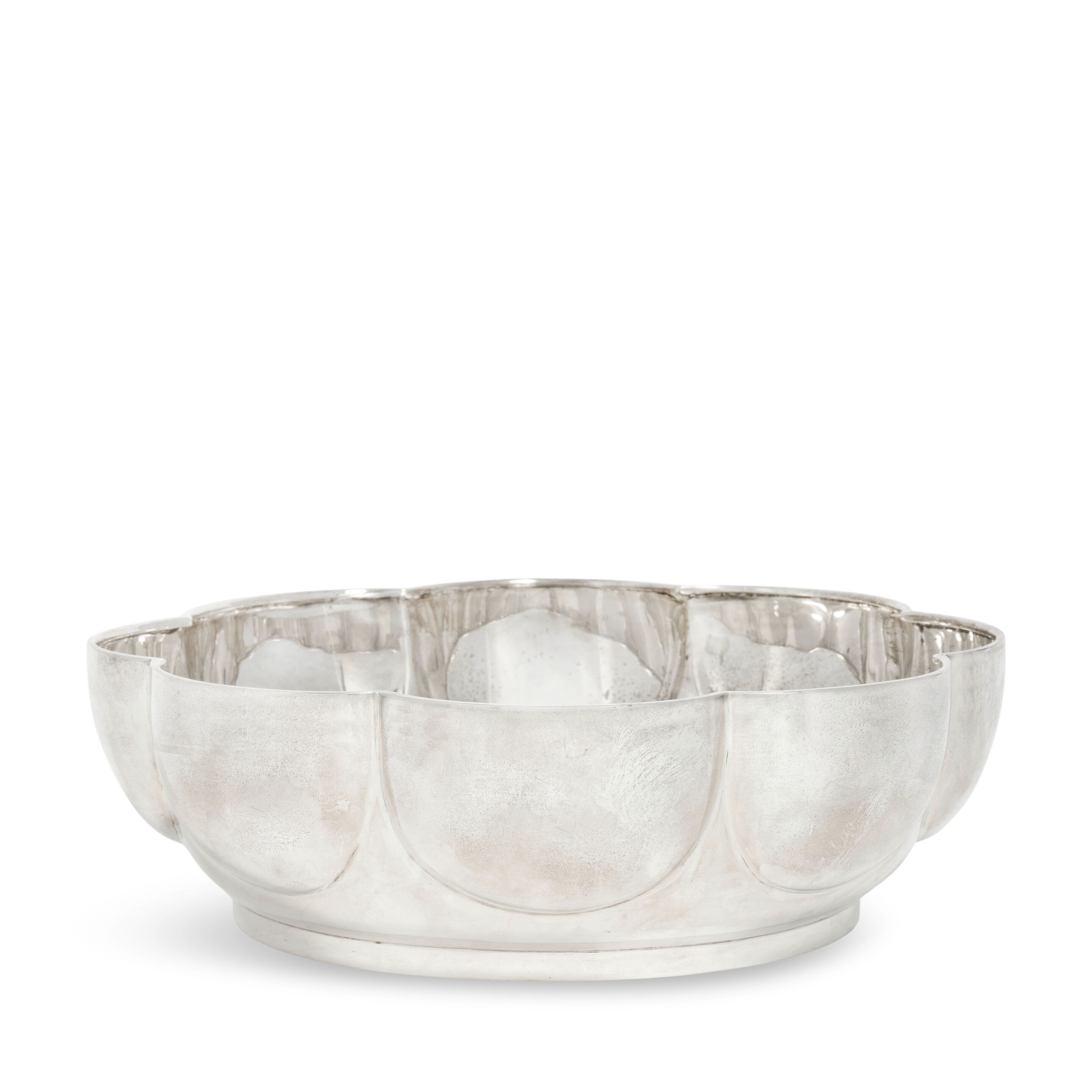 A Victorian silver bowl Wakely & Wheeler (James Wakely & Frank Clarke Wheeler), London 1894