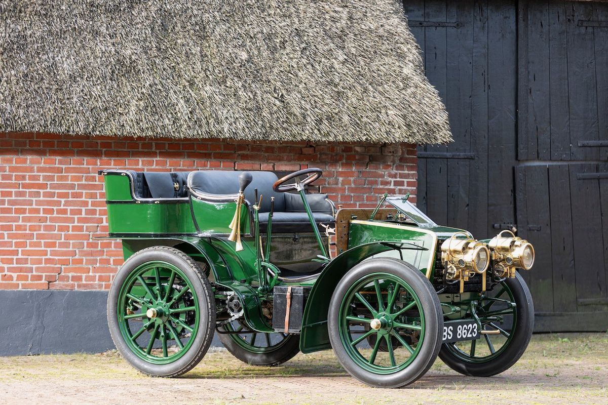 Ex-Schlumpf and Mercedes-Benz...